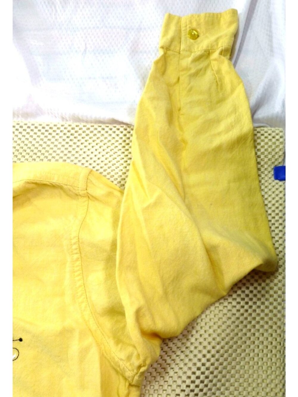 Bee-Themed Yellow Button-Up Shirt Quacker Factory Embroidery & Rhinestones L Lon - Picture 10 of 13